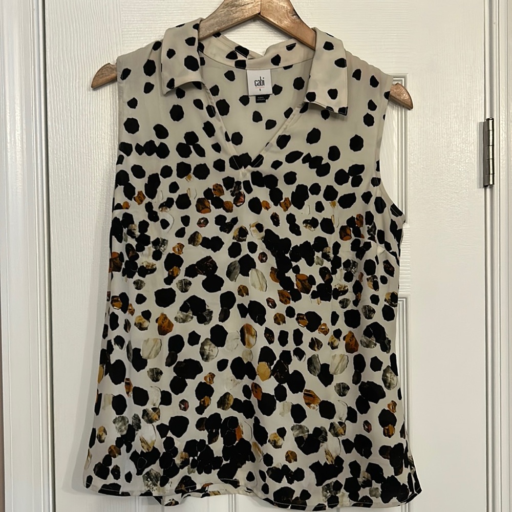 CAbi sleeveless, v neck blouse with collar